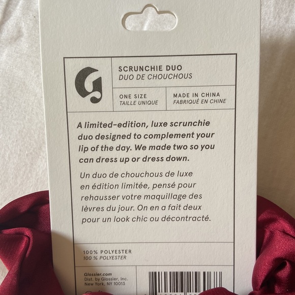 GLOSSIER Scrunchies - Picture 4 of 8